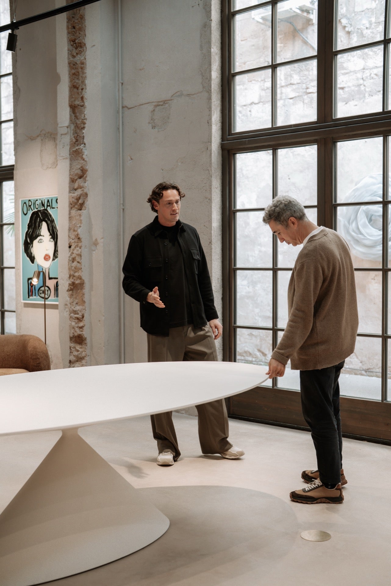 Unterhaltung im Interior Design Showroom auf Mallorca